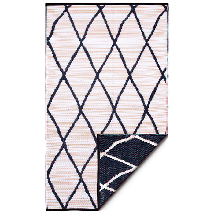 Nairobi Black and Natural Diamond Recycled Plastic Outdoor Rug - Fab Habitat , Recycled Plastic Rugs & Mats,