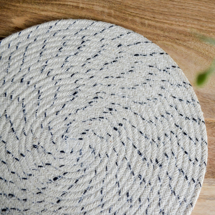 Set Of 4 Dove Ivory Braided 35 cm Jute Round Placemat - Fab Habitat , Placemats,
