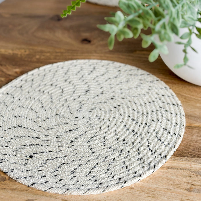 Set Of 4 Dove Ivory Braided 35 cm Jute Round Placemat - Fab Habitat , Placemats,